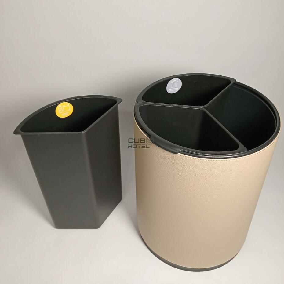 Balde Reciclage Negro con 3 Separadores Negros